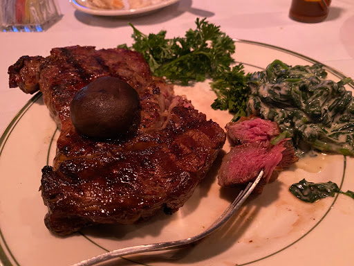Red Tracton's Steakhouse
