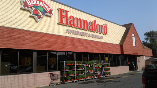 Hannaford Supermarket, 5 Gilbert St, North Brookfield, MA 01535, USA, 