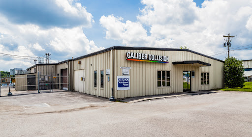 Auto Body Shop «ABRA Auto Body & Glass», reviews and photos, 10446 Lexington Dr, Knoxville, TN 37932, USA