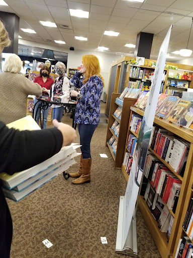 Shopping Mall «Lincoln Heights Village Shopping Center», reviews and photos, 4701-4737 E. E Douglas Ave, Wichita, KS 67218, USA