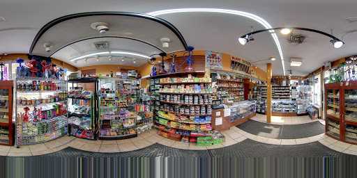 Vaporizer Store «Global Smoke And Vape», reviews and photos, 2003 N Pulaski Rd, Chicago, IL 60639, USA