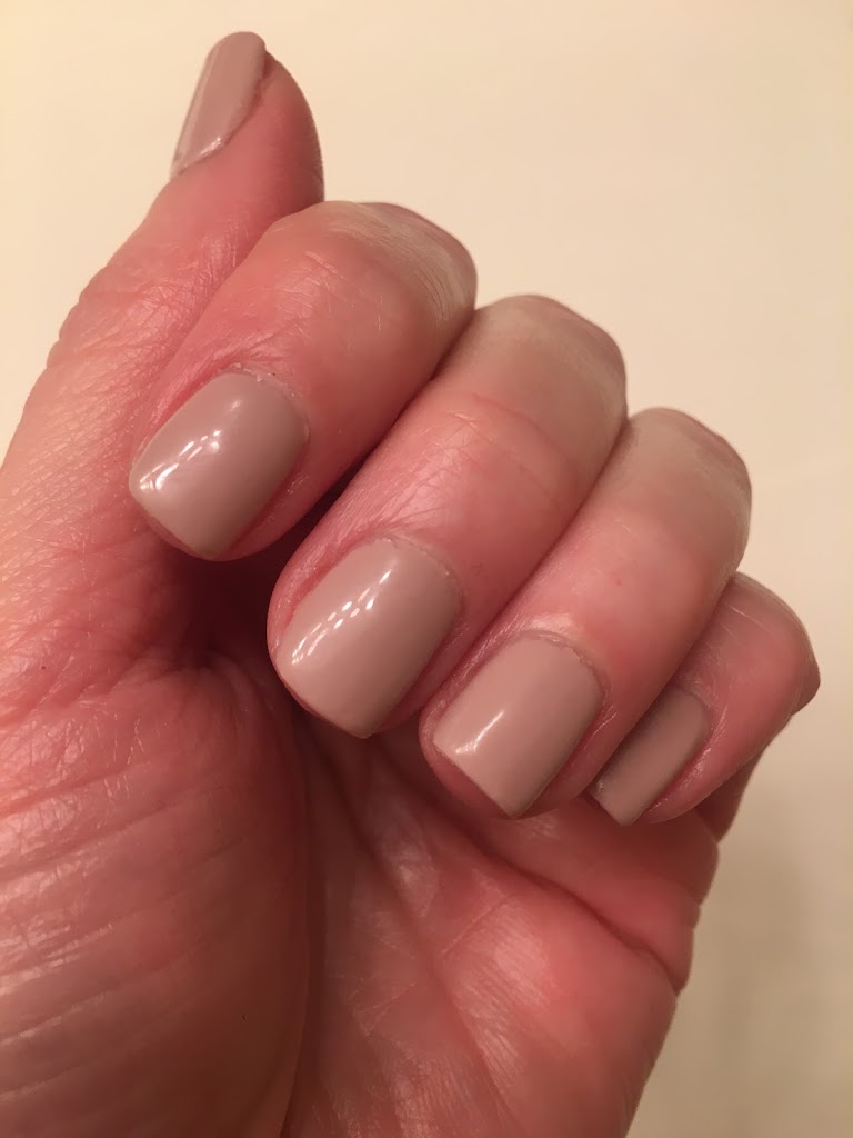 LP Nails Spa 60560