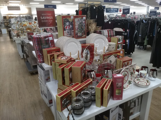 Department Store «Marshalls & HomeGoods», reviews and photos, 4950 Hadley Center Dr, South Plainfield, NJ 07080, USA