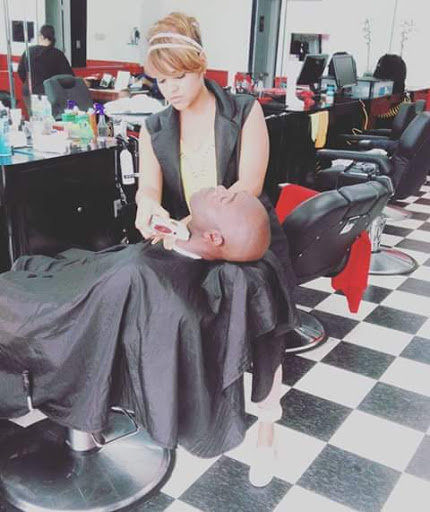 Barber Shop «Bueno Barbershop», reviews and photos, 463 NE 167th St, North Miami Beach, FL 33162, USA