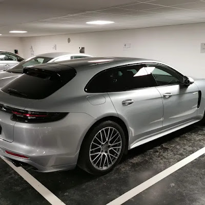 Lavage-auto-service à Viarmes