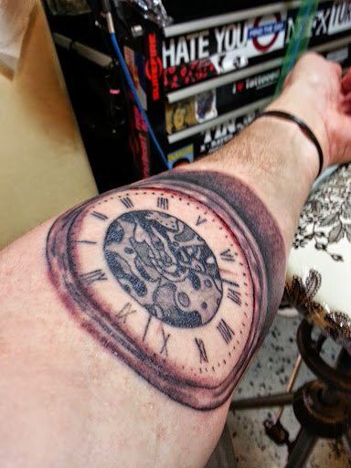 Tattoo and Piercing Shop «Black Hole Body Piercing & Tattoo», reviews and photos, 12550 SW 1st St, Beaverton, OR 97005, USA