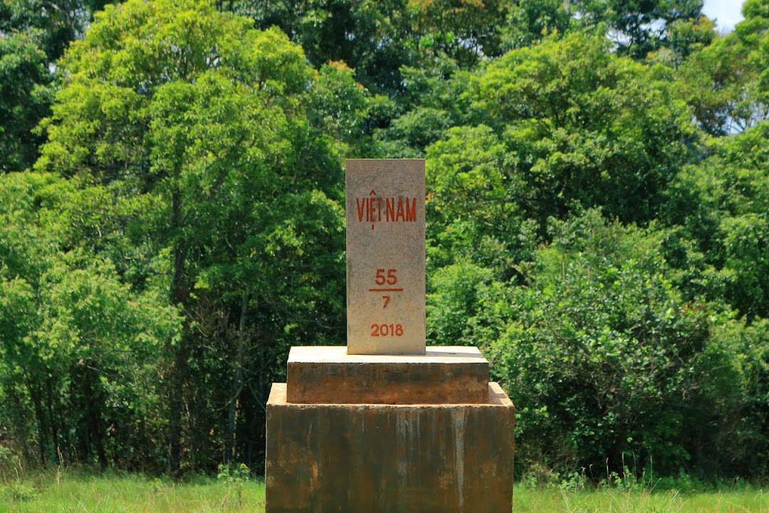 Cột mốc số 55 biên giới Việt-Kampuchia.