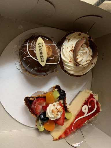 Dessert Restaurant «Divine Desserts by Aguirre», reviews and photos, 6045 S Walnut St, Loomis, CA 95650, USA