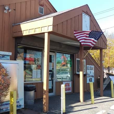 Grocery Store «Robinsons Market», reviews and photos, 60 Washington Ave, Patchogue, NY 11772, USA