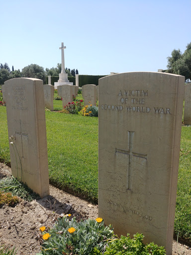 Commonwealth War Cemetery, Catania.
