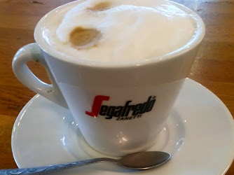 Cafe Mira