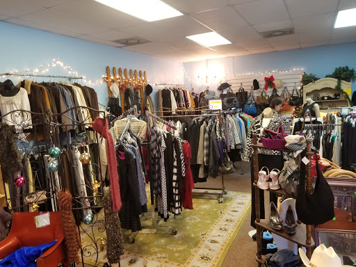 Thrift Store «Pawsibilities Thrift Shop», reviews and photos, 2144 Carolina Pl Dr, Fort Mill, SC 29708, USA