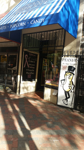 Nut Store «Peanut Shoppe Main Street», reviews and photos, 24 S Main St, Memphis, TN 38103, USA