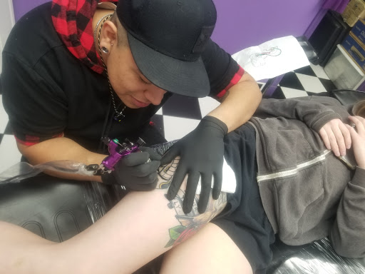 Tattoo Shop «Screamin Ink Tattoo Studio», reviews and photos, 34-07 Broadway, Fair Lawn, NJ 07410, USA