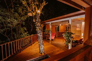 Au jardin des colibris Ecolodge&SPA image