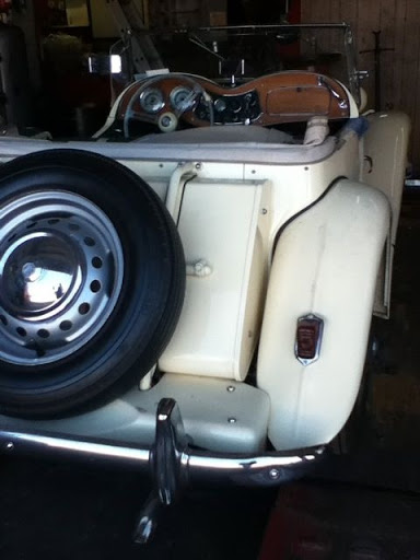 Auto Repair Shop «Tomar Automotive Discount Tire», reviews and photos, 210 W Main St, Patchogue, NY 11772, USA