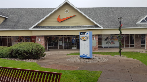 Sporting Goods Store «Nike Factory Store», reviews and photos, 1500 SE East Devils Lake Rd #105, Lincoln City, OR 97367, USA
