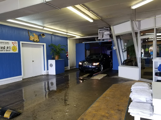 Car Wash «Supersonic Car Wash», reviews and photos, 2720 2nd St, Cuyahoga Falls, OH 44221, USA