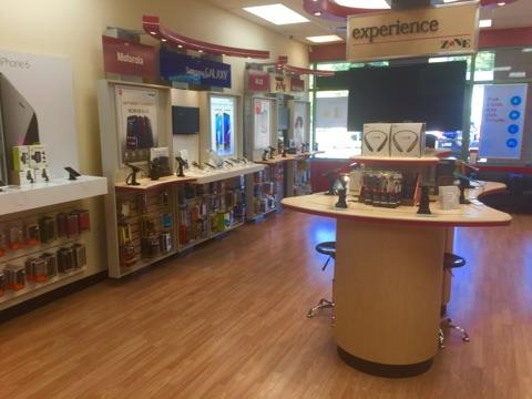 Cell Phone Store «Verizon Authorized Retailer - Wireless Zone», reviews and photos, 424 Main St, Spotswood, NJ 08884, USA