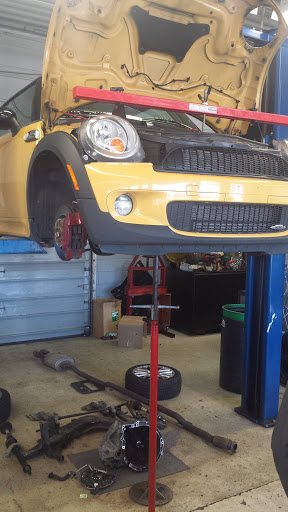 Auto Repair Shop «Stadium Auto Service», reviews and photos, 2405 W Stadium Blvd, Ann Arbor, MI 48103, USA