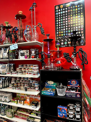 Vaporizer Store «Gandalfs Smoke & Vape Shop», reviews and photos, 635 OR-99W, McMinnville, OR 97128, USA