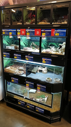 Pet Supply Store «PetSmart», reviews and photos, 2300 Gary Farm Blvd #600, Bowling Green, KY 42104, USA