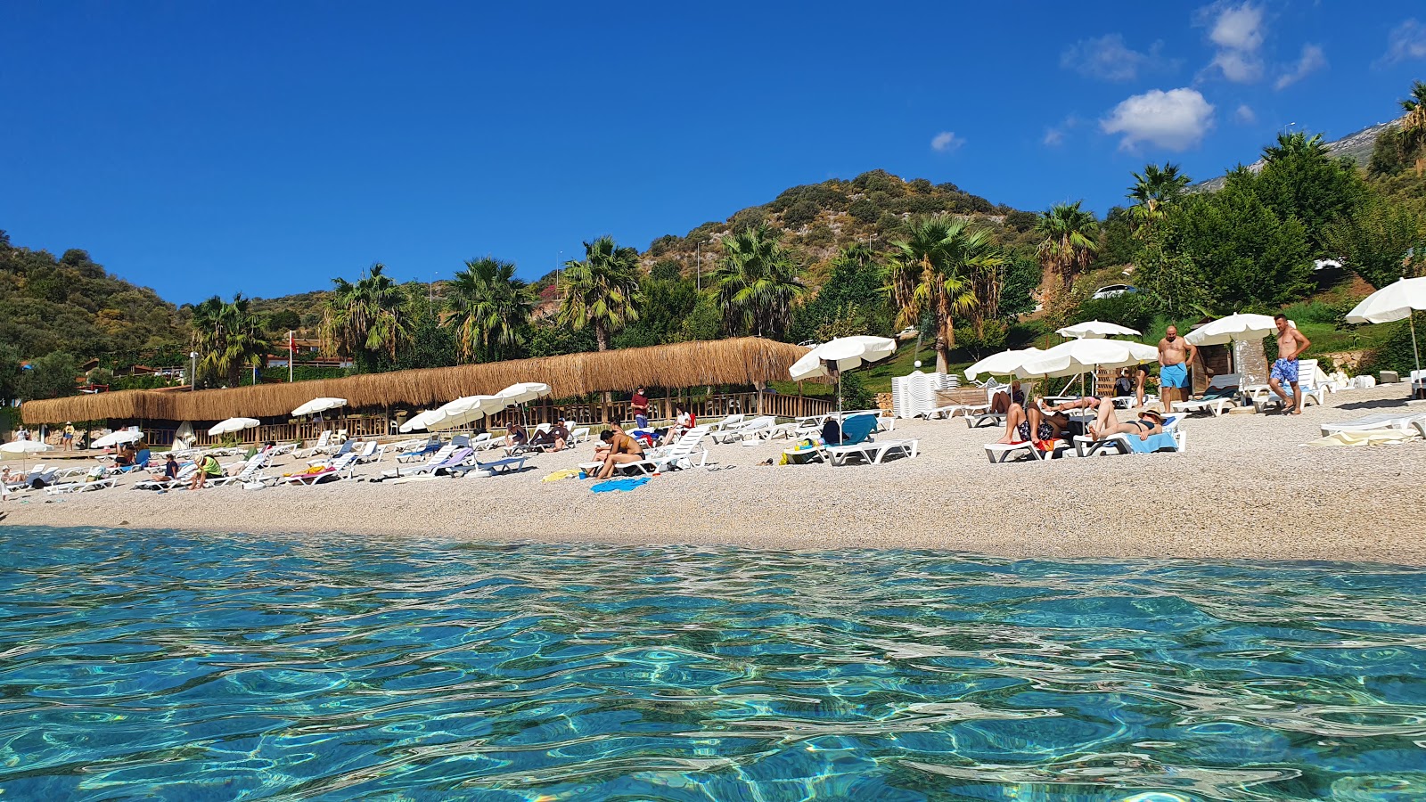 Foto von Kas Public Beach und seine wunderschöne Landschaft
