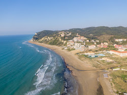 Agios Stefanos Plajı'in fotoğrafı düz ve uzun ile birlikte
