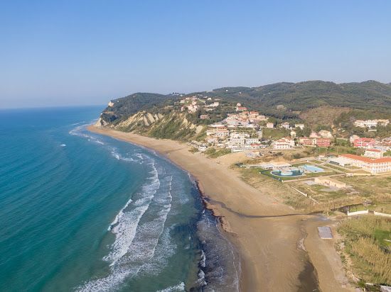 Agios Stefanos Plajı