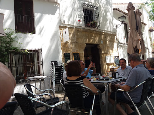 Información y opiniones sobre Gastrobar Llámame Lola de Úbeda