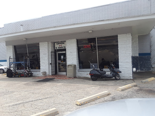 Pawn Shop «Pawn South», reviews and photos, 1401 W Broad St, Elizabethtown, NC 28337, USA
