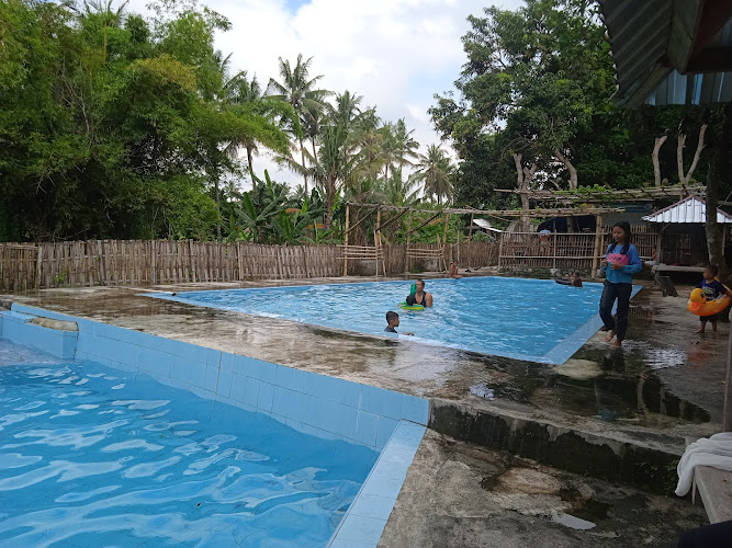 Kolam Renang Dua Ribu