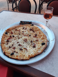 Plats et boissons du Pizzeria La Pizz' à Lino à Marseille - n°6