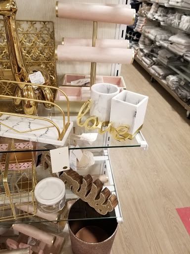 Department Store «HomeGoods», reviews and photos, 43635 W Oaks Dr, Novi, MI 48377, USA