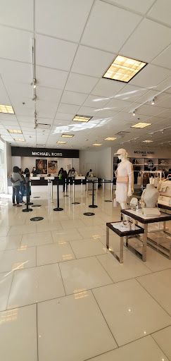 Fashion Accessories Store «Michael Kors», reviews and photos, 3690 Livermore Outlets Dr, Livermore, CA 94551, USA