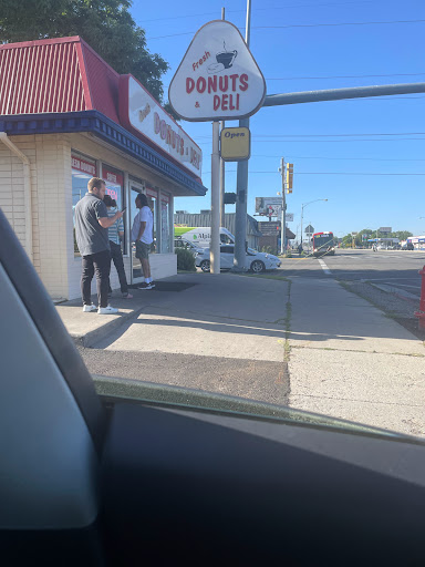 Donut Shop «Fresh Donut & Deli», reviews and photos, 2699 State St, South Salt Lake, UT 84115, USA