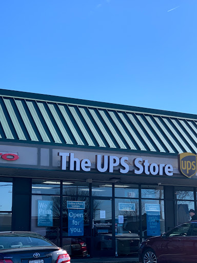 Shipping and Mailing Service «The UPS Store», reviews and photos, 919 Conference Dr #4, Goodlettsville, TN 37072, USA