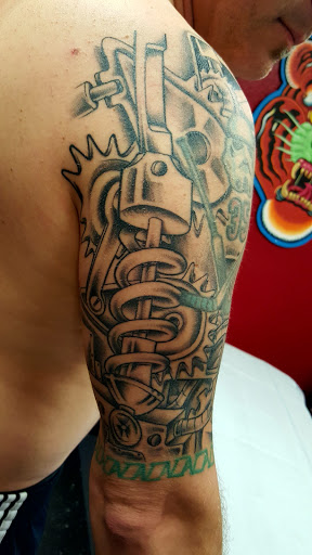 Tattoo Shop «Idle Hands Tattoo», reviews and photos, 2722 S Alma School Rd #4, Mesa, AZ 85210, USA