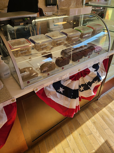 Ice Cream Shop «Kilwins St. Charles», reviews and photos, 300 S Main St, St Charles, MO 63301, USA