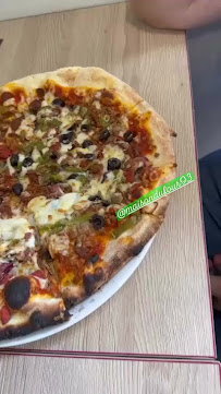 Pizza du Pizzeria MAISON DU FOUR 🔥🪵🍕 à Villepinte - n°10