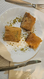 Photo n°82 de Les Cèdres du Liban Paris à Paris ()