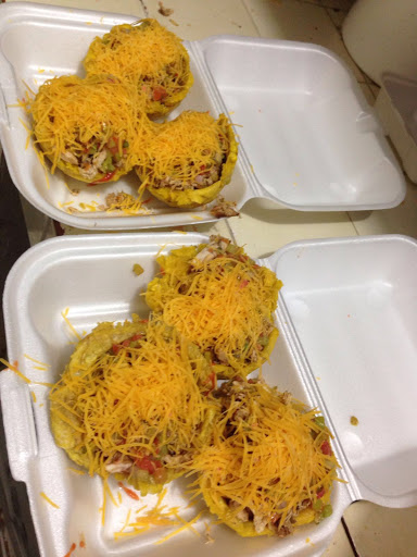 Grocery Store «El Oso Blanco Super Market», reviews and photos, 3611 W Hillsborough Ave, Tampa, FL 33614, USA