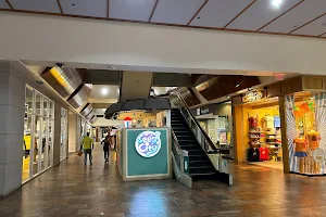 Pearlridge Center image