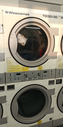 Laundromat «Norwalk Coin Laundry», reviews and photos, 20300 Norwalk Blvd, Lakewood, CA 90715, USA