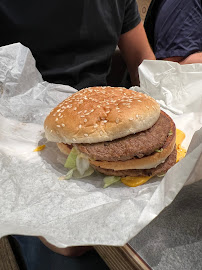 Cheeseburger du Restauration rapide McDonald's à Chaponnay - n°1
