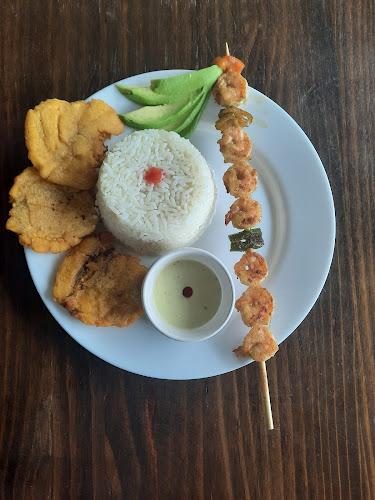 Comentarios y opiniones de Jhela's Restaurant