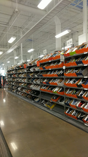 Department Store «Nordstrom Rack Tempe Marketplace», reviews and photos, 1900 E Rio Salado Pkwy, Tempe, AZ 85281, USA