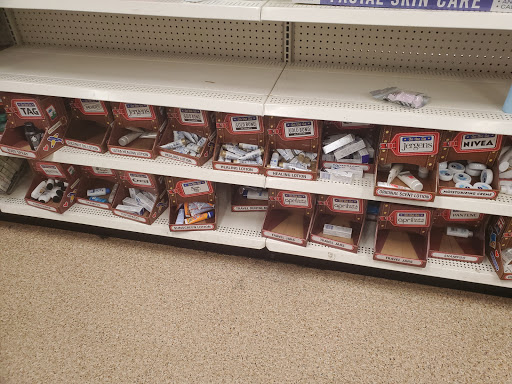 Dollar Store «Dollar Tree», reviews and photos, 8653 Columbus Pike, Lewis Center, OH 43035, USA