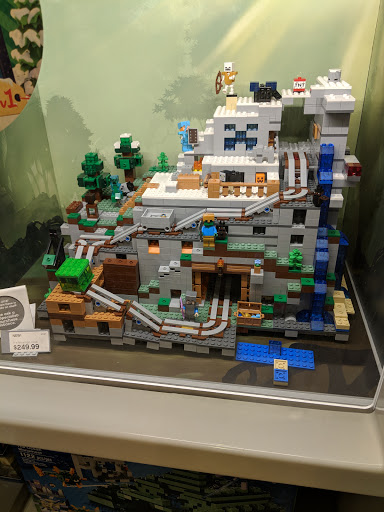 Toy Store «The LEGO Store», reviews and photos, 55 W County Center Dr, Des Peres, MO 63131, USA
