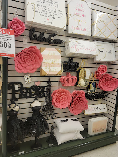 Craft Store «Hobby Lobby», reviews and photos, 1136 Boardman Poland Rd, Youngstown, OH 44514, USA
